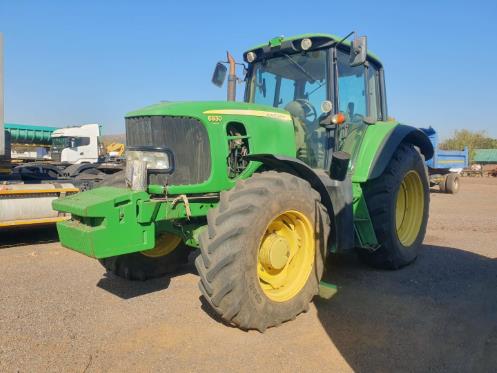 2010 John Deere 6930
