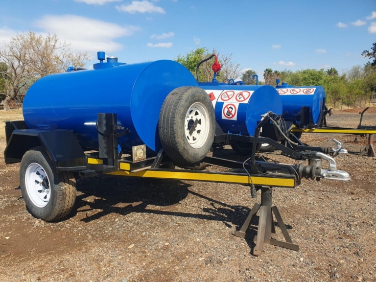2017 TSHUKUDU TRAILERS 1000 L